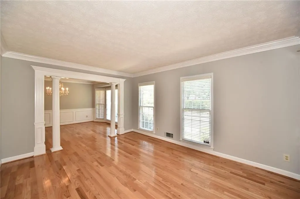 315 Cannady Court, Sandy Springs, Georgia 30350, 6 Bedrooms Bedrooms, ,4 BathroomsBathrooms,Residential,Sold,315 Cannady Court,5699351