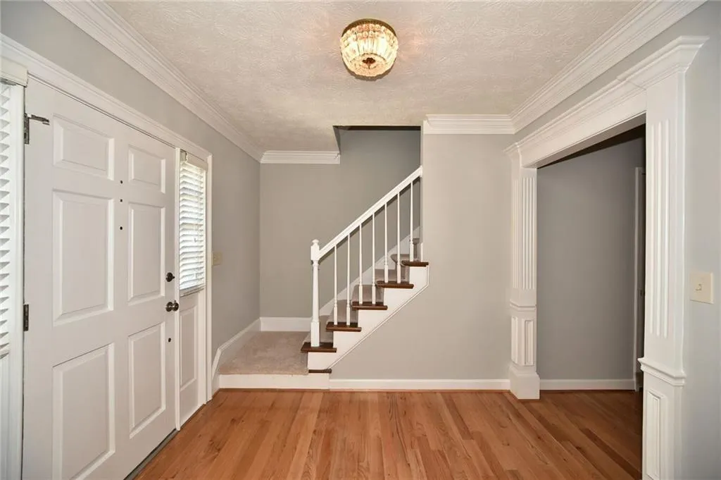 315 Cannady Court, Sandy Springs, Georgia 30350, 6 Bedrooms Bedrooms, ,4 BathroomsBathrooms,Residential,Sold,315 Cannady Court,5699351