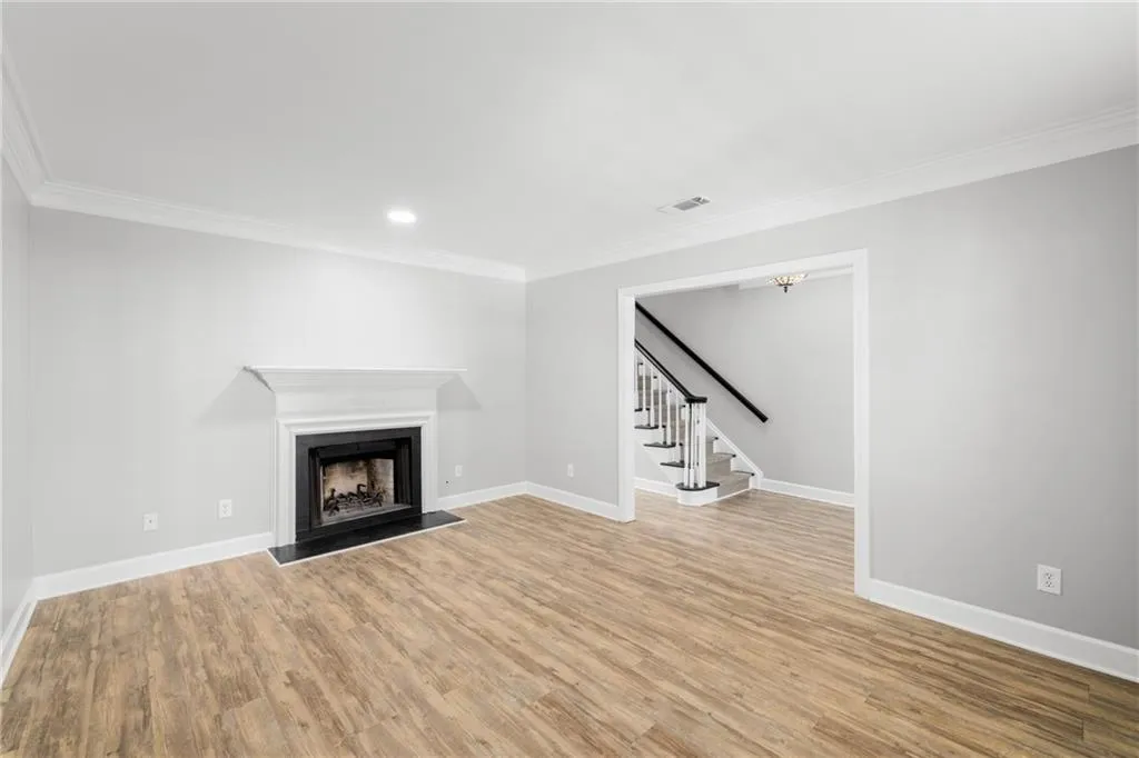 109 Mount Vernon Circle, Sandy Springs, Georgia 30338, 2 Bedrooms Bedrooms, ,2 BathroomsBathrooms,Residential,For Sale,109 Mount Vernon Circle,7651384