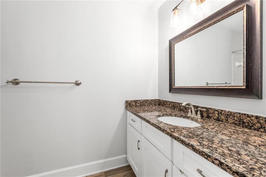 109 Mount Vernon Circle, Sandy Springs, Georgia 30338, 2 Bedrooms Bedrooms, ,2 BathroomsBathrooms,Residential,For Sale,109 Mount Vernon Circle,7651384