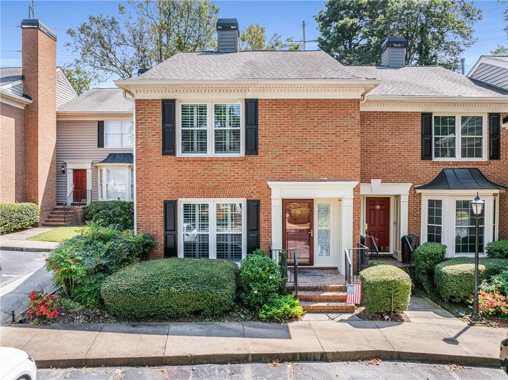 109 Mount Vernon Circle, Sandy Springs, Georgia 30338, 2 Bedrooms Bedrooms, ,2 BathroomsBathrooms,Residential,For Sale,109 Mount Vernon Circle,7651384