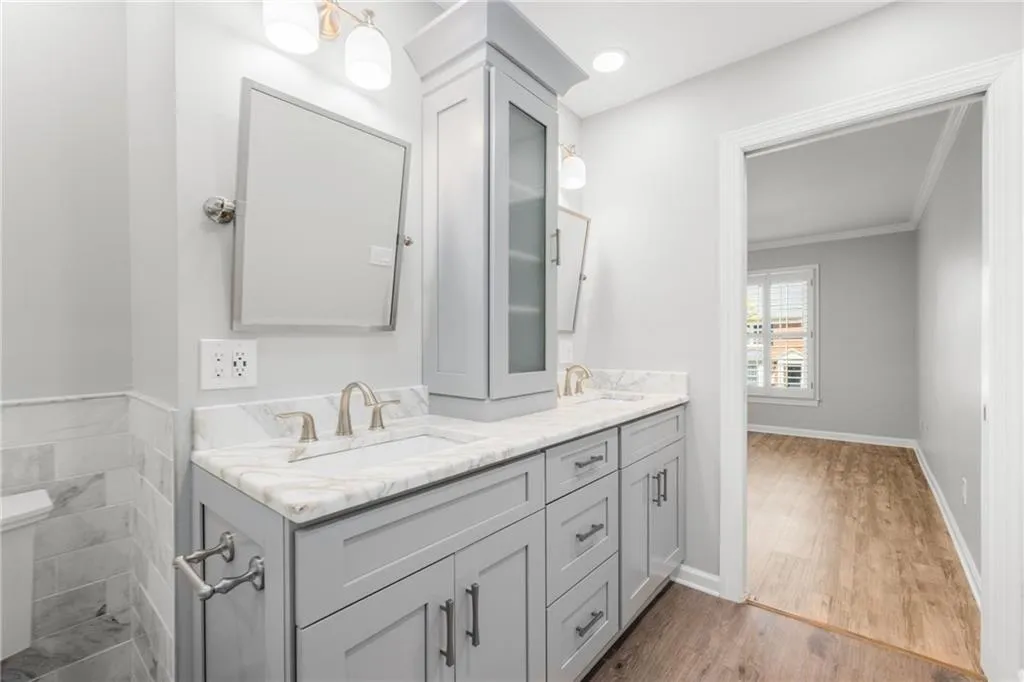 109 Mount Vernon Circle, Sandy Springs, Georgia 30338, 2 Bedrooms Bedrooms, ,2 BathroomsBathrooms,Residential,For Sale,109 Mount Vernon Circle,7651384