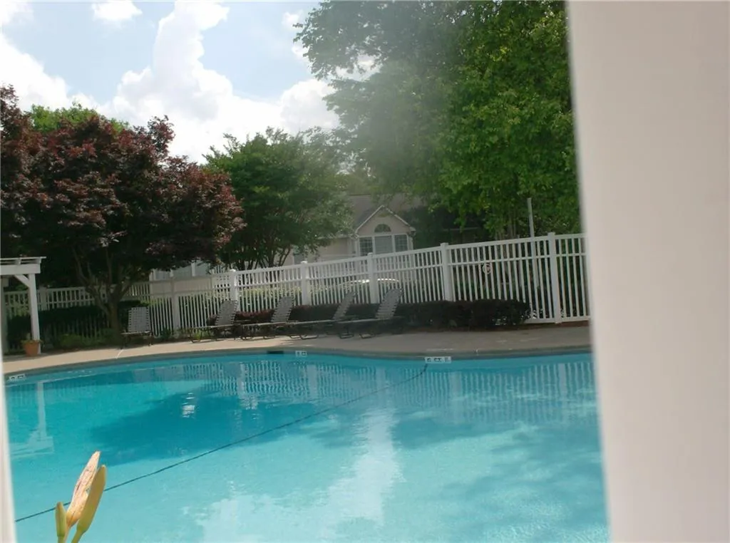 402 Gettysburg Place Unit 402, Sandy Springs, Georgia 30350, 2 Bedrooms Bedrooms, ,2 BathroomsBathrooms,Residential,Sold,402 Gettysburg Place Unit 402,5700443