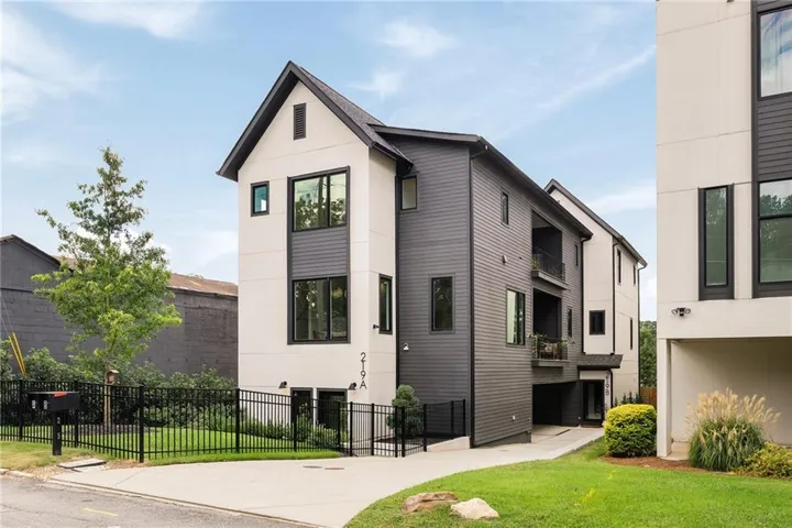 219 Howell Drive Se Unit A, Atlanta, Georgia 30316