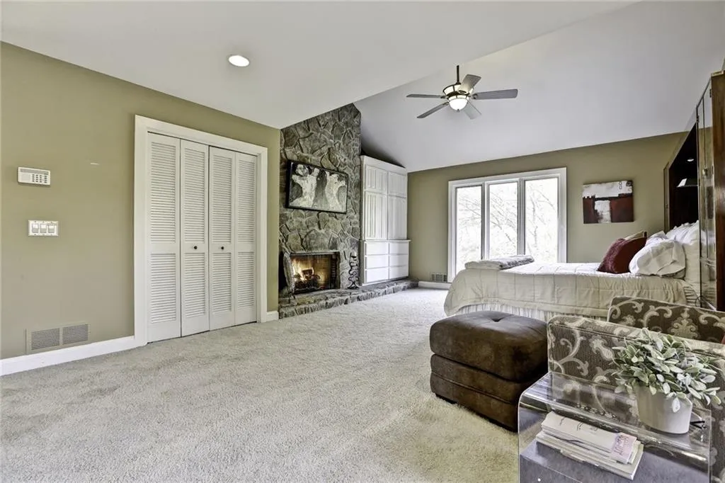 515 Cutwater Trail, Sandy Springs, Georgia 30328, 5 Bedrooms Bedrooms, ,4 BathroomsBathrooms,Residential,Sold,515 Cutwater Trail,5772024