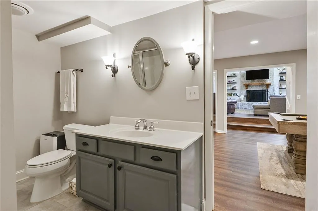 630 Bridgewater Drive, Sandy Springs, Georgia 30328, 4 Bedrooms Bedrooms, ,4 BathroomsBathrooms,Residential,Sold,630 Bridgewater Drive,6776390