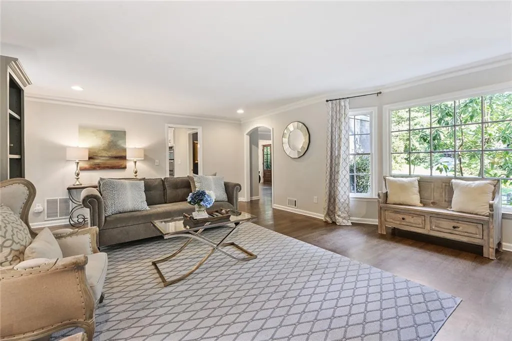 630 Bridgewater Drive, Sandy Springs, Georgia 30328, 4 Bedrooms Bedrooms, ,4 BathroomsBathrooms,Residential,Sold,630 Bridgewater Drive,6776390