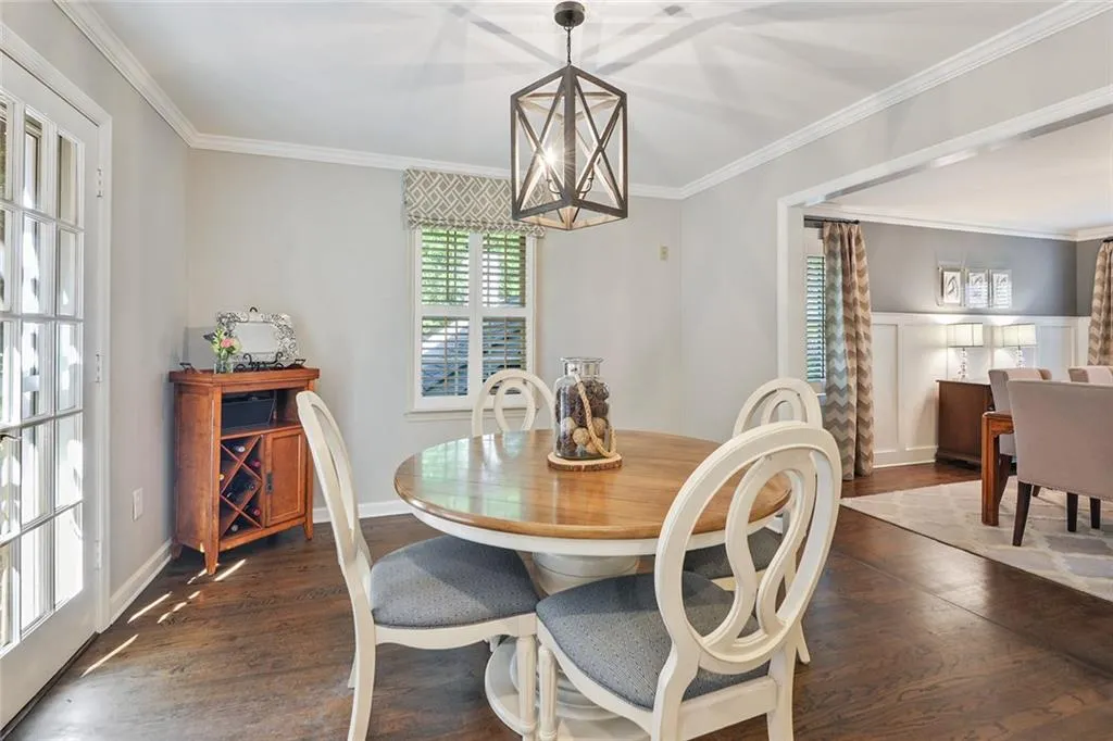 630 Bridgewater Drive, Sandy Springs, Georgia 30328, 4 Bedrooms Bedrooms, ,4 BathroomsBathrooms,Residential,Sold,630 Bridgewater Drive,6776390