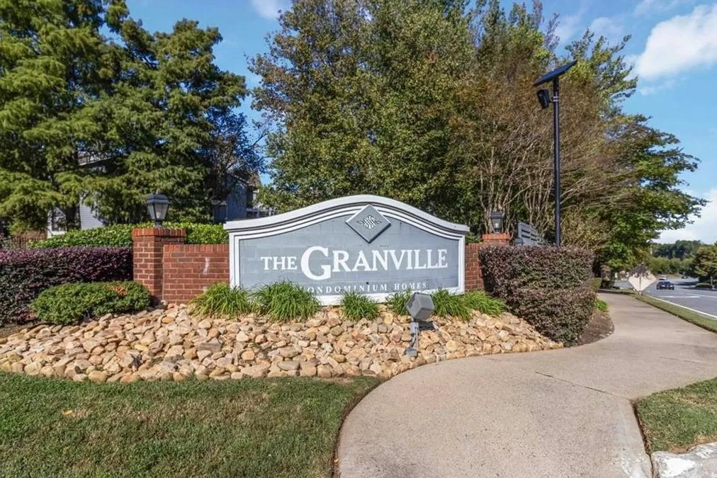 125 Granville Court, Atlanta, Georgia 30328, 1 Bedroom Bedrooms, ,1 BathroomBathrooms,Residential,For Sale,125 Granville Court,7737935