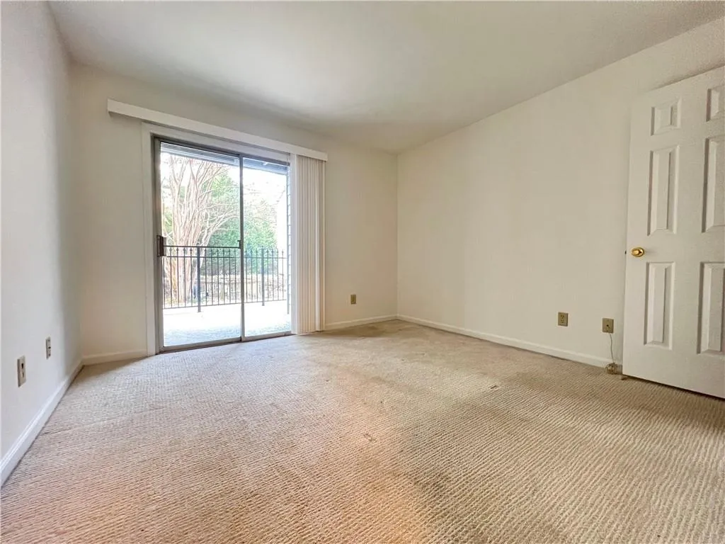 125 Granville Court, Atlanta, Georgia 30328, 1 Bedroom Bedrooms, ,1 BathroomBathrooms,Residential,For Sale,125 Granville Court,7737935