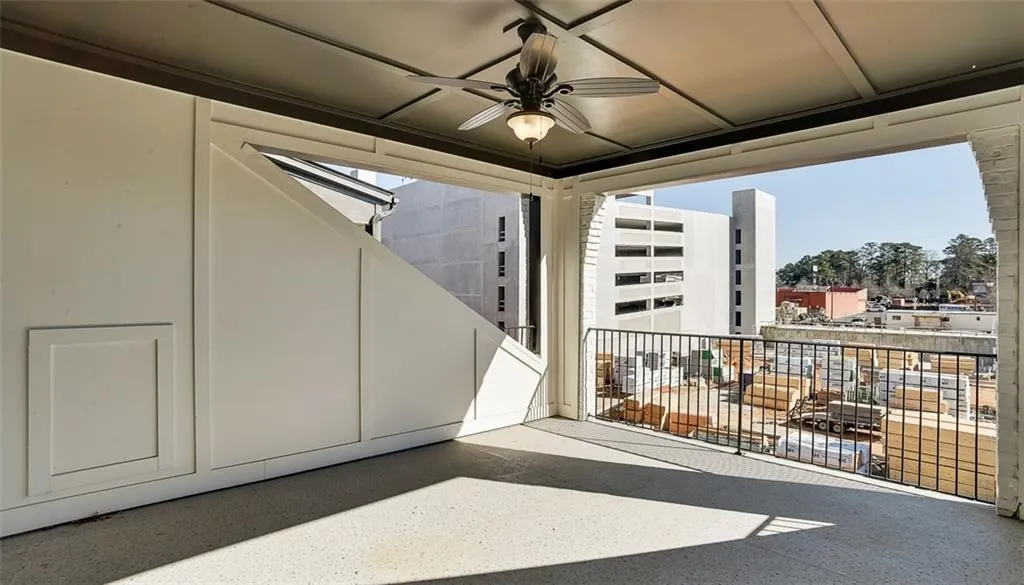 4512 Collins Avenue Unit 10, Sandy Springs, Georgia 30342, 4 Bedrooms Bedrooms, ,4 BathroomsBathrooms,Residential,Sold,4512 Collins Avenue Unit 10,5725660