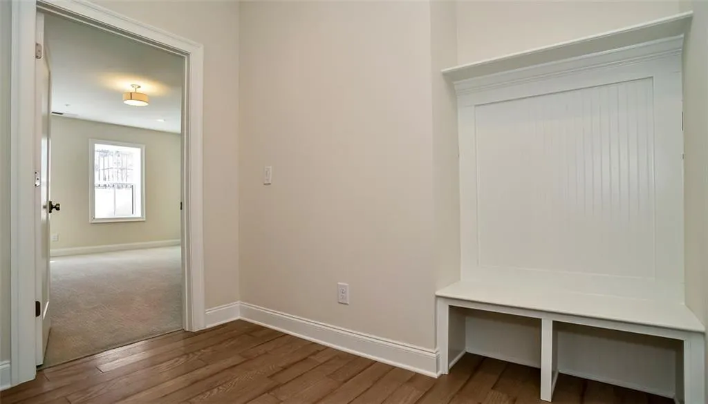 4512 Collins Avenue Unit 10, Sandy Springs, Georgia 30342, 4 Bedrooms Bedrooms, ,4 BathroomsBathrooms,Residential,Sold,4512 Collins Avenue Unit 10,5725660