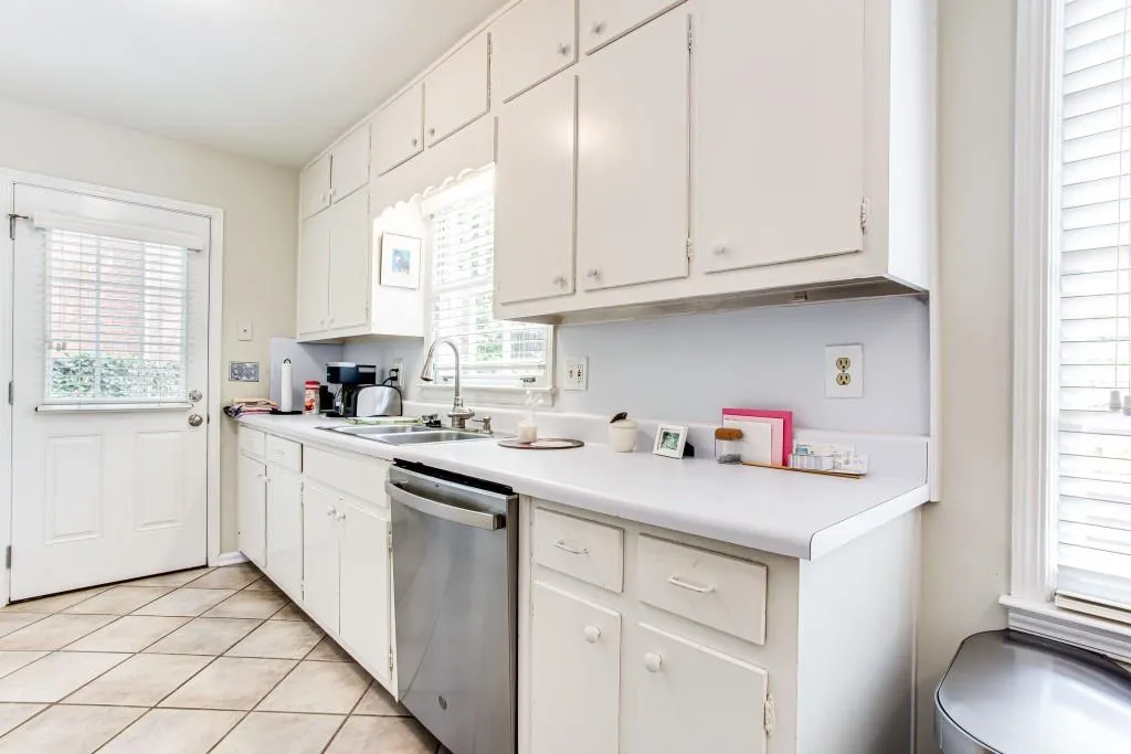 6765 Wright Road, Sandy Springs, Georgia 30328, 5 Bedrooms Bedrooms, ,2 BathroomsBathrooms,Residential,Sold,6765 Wright Road,7215669