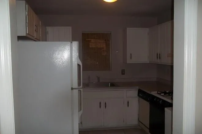 5600 Kingsport Drive, Atlanta, Georgia 30342, 2 Bedrooms Bedrooms, ,1 BathroomBathrooms,Residential,Sold,5600 Kingsport Drive,6114571