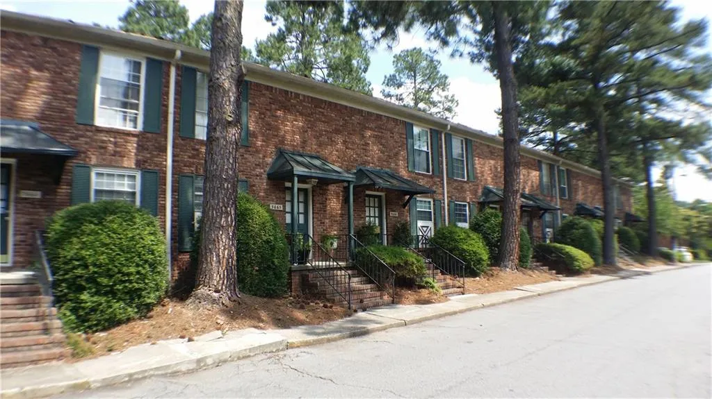 5600 Kingsport Drive, Atlanta, Georgia 30342, 2 Bedrooms Bedrooms, ,1 BathroomBathrooms,Residential,Sold,5600 Kingsport Drive,6114571