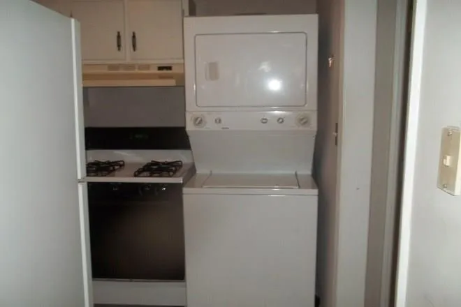 5600 Kingsport Drive, Atlanta, Georgia 30342, 2 Bedrooms Bedrooms, ,1 BathroomBathrooms,Residential,Sold,5600 Kingsport Drive,6114571