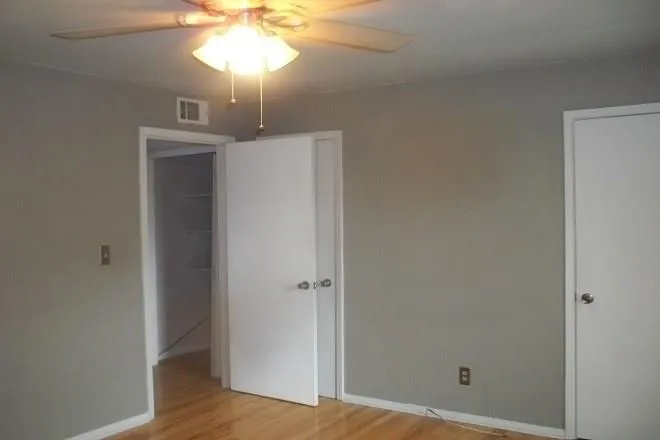 5600 Kingsport Drive, Atlanta, Georgia 30342, 2 Bedrooms Bedrooms, ,1 BathroomBathrooms,Residential,Sold,5600 Kingsport Drive,6114571