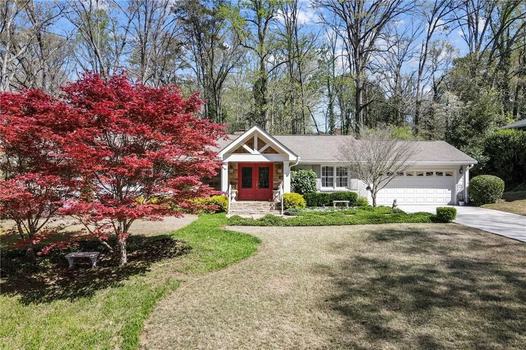 450 Forest Hills Drive, Atlanta, Georgia 30342, 3 Bedrooms Bedrooms, ,3 BathroomsBathrooms,Residential,Sold,450 Forest Hills Drive,6864210