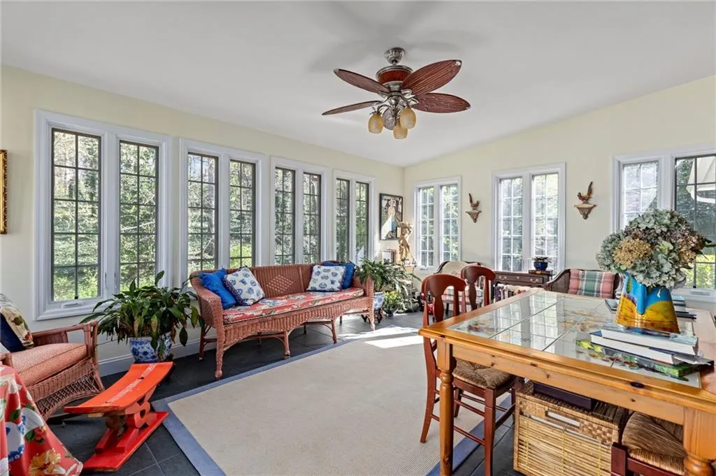 450 Forest Hills Drive, Atlanta, Georgia 30342, 3 Bedrooms Bedrooms, ,3 BathroomsBathrooms,Residential,Sold,450 Forest Hills Drive,6864210