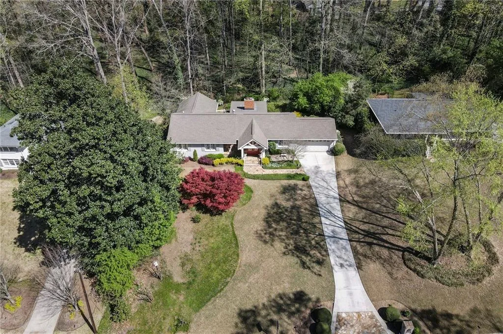 450 Forest Hills Drive, Atlanta, Georgia 30342, 3 Bedrooms Bedrooms, ,3 BathroomsBathrooms,Residential,Sold,450 Forest Hills Drive,6864210