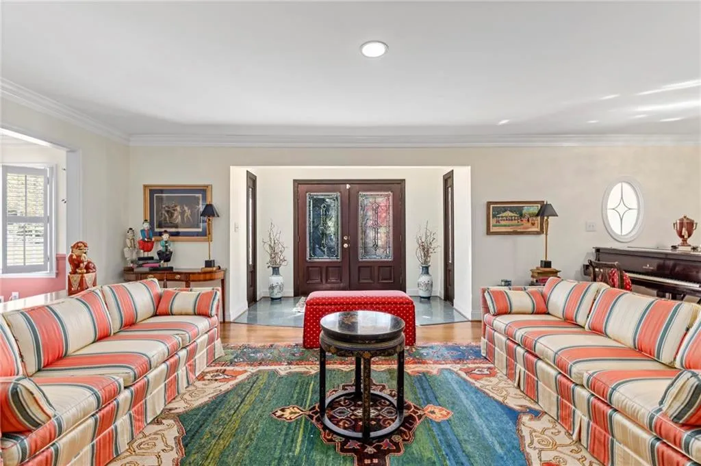 450 Forest Hills Drive, Atlanta, Georgia 30342, 3 Bedrooms Bedrooms, ,3 BathroomsBathrooms,Residential,Sold,450 Forest Hills Drive,6864210