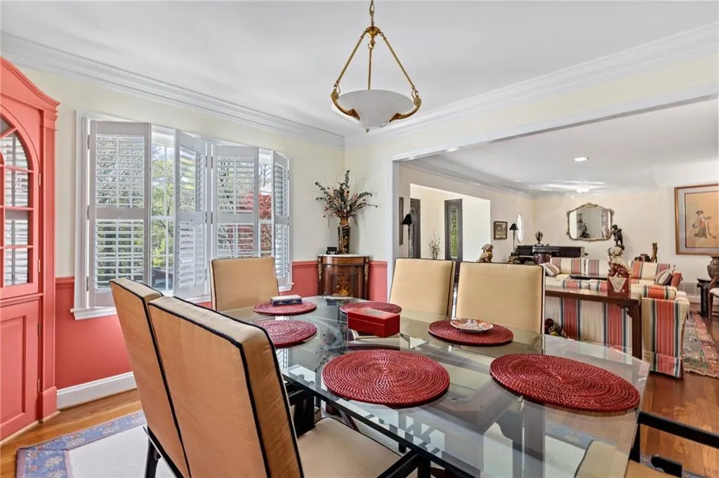 450 Forest Hills Drive, Atlanta, Georgia 30342, 3 Bedrooms Bedrooms, ,3 BathroomsBathrooms,Residential,Sold,450 Forest Hills Drive,6864210
