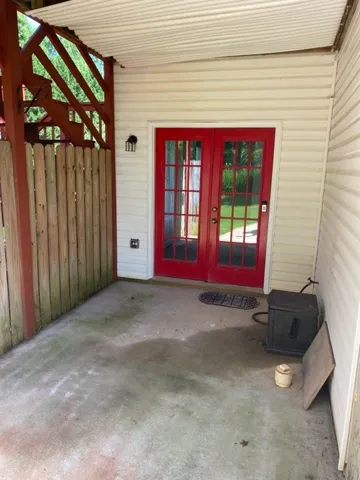 6170 Devonshire Drive (basement Apt), Flowery Branch, Georgia 30542