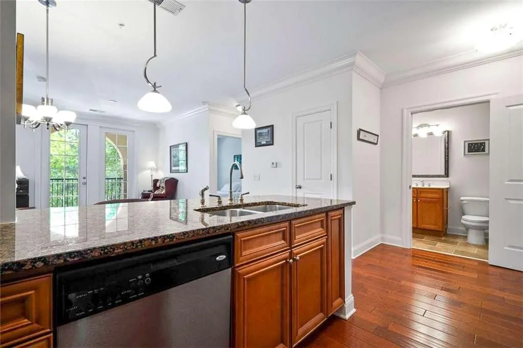 901 Abernathy Road Ne Unit 3070, Sandy Springs, Georgia 30328, 2 Bedrooms Bedrooms, ,2 BathroomsBathrooms,Residential,Sold,901 Abernathy Road Ne Unit 3070,6823725