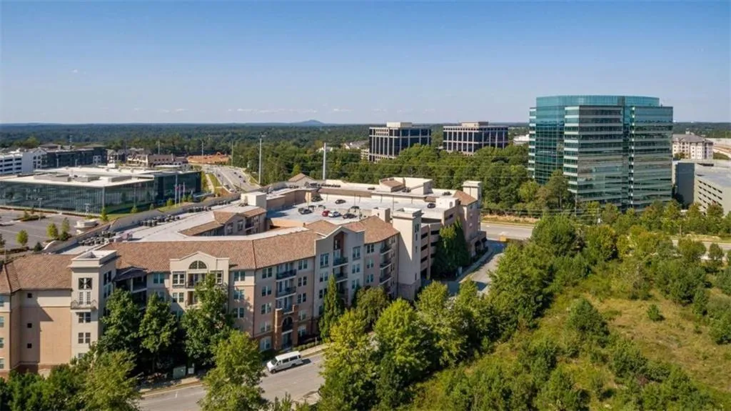 901 Abernathy Road Ne Unit 3070, Sandy Springs, Georgia 30328, 2 Bedrooms Bedrooms, ,2 BathroomsBathrooms,Residential,Sold,901 Abernathy Road Ne Unit 3070,6823725