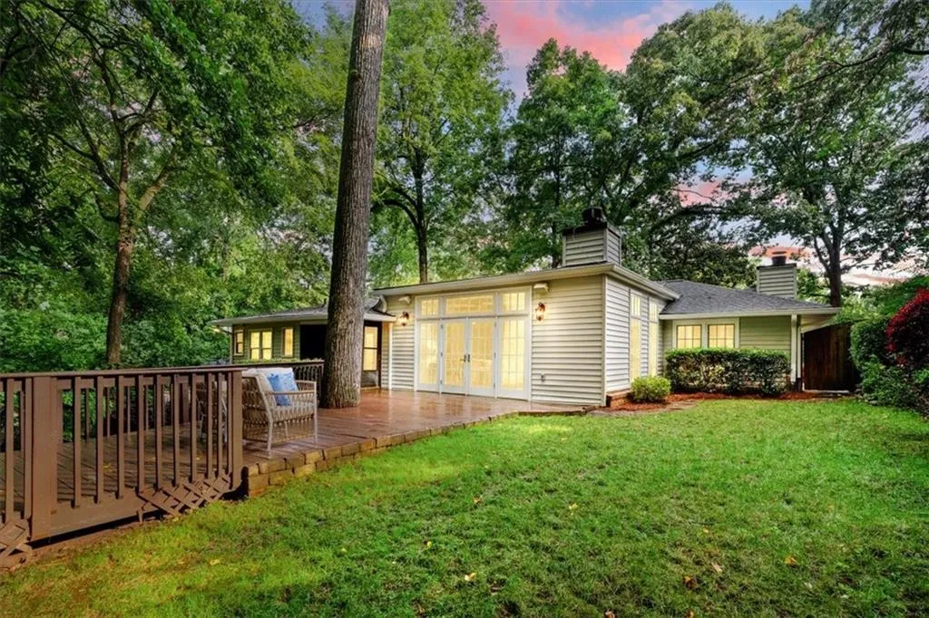 5114 N Ivy Road Ne, Atlanta, Georgia 30342, 4 Bedrooms Bedrooms, ,3 BathroomsBathrooms,Residential,For Sale,5114 N Ivy Road Ne,7643864