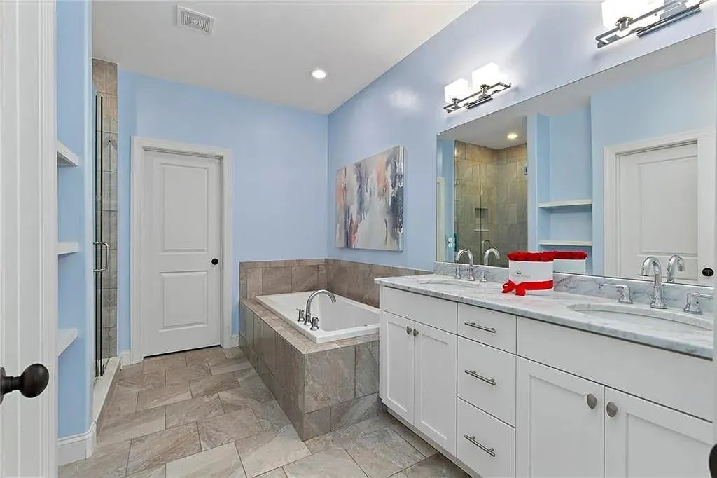 2196 Niles Place Ne, Atlanta, Georgia 30324, 3 Bedrooms Bedrooms, ,3 BathroomsBathrooms,Residential,For Sale,2196 Niles Place Ne,7592083