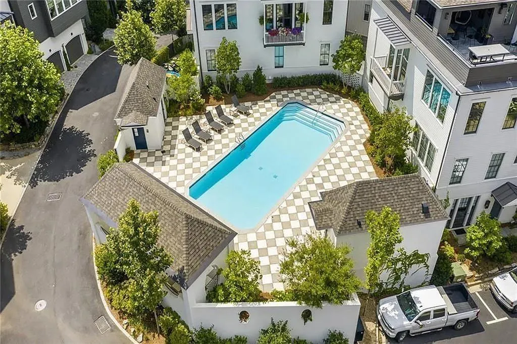 2196 Niles Place Ne, Atlanta, Georgia 30324, 3 Bedrooms Bedrooms, ,3 BathroomsBathrooms,Residential,For Sale,2196 Niles Place Ne,7592083