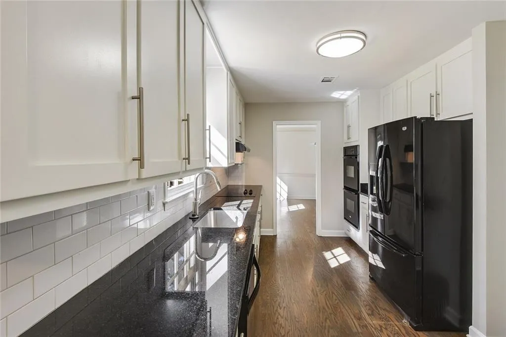 515 Tahoma Drive, Sandy Springs, Georgia 30350, 4 Bedrooms Bedrooms, ,2 BathroomsBathrooms,Residential,Sold,515 Tahoma Drive,5934104
