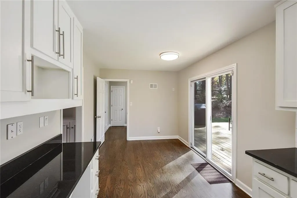515 Tahoma Drive, Sandy Springs, Georgia 30350, 4 Bedrooms Bedrooms, ,2 BathroomsBathrooms,Residential,Sold,515 Tahoma Drive,5934104