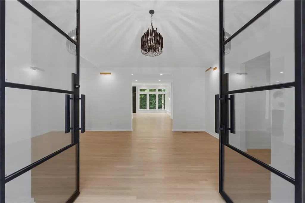 366 Blackland Road Nw, Atlanta, Georgia 30342, 4 Bedrooms Bedrooms, 0 ,4 BathroomsBathrooms,Residential,For Sale,366 Blackland Road Nw,7803365