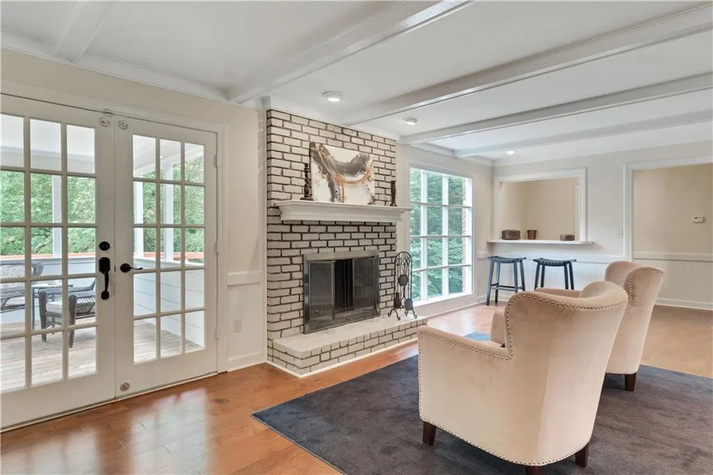 1550 Chaparral Place, Sandy Springs, Georgia 30350, 4 Bedrooms Bedrooms, ,3 BathroomsBathrooms,Residential,Sold,1550 Chaparral Place,6041294