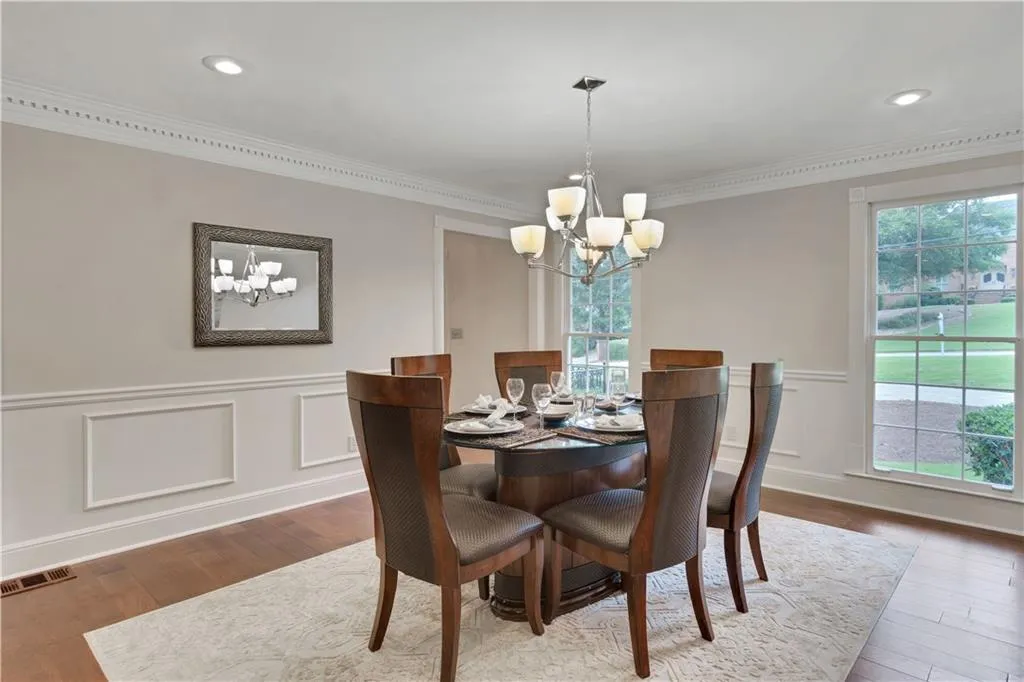 1550 Chaparral Place, Sandy Springs, Georgia 30350, 4 Bedrooms Bedrooms, ,3 BathroomsBathrooms,Residential,Sold,1550 Chaparral Place,6041294