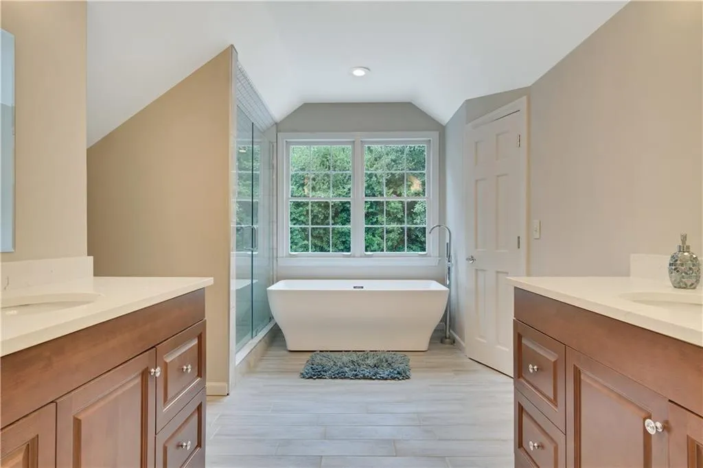 1550 Chaparral Place, Sandy Springs, Georgia 30350, 4 Bedrooms Bedrooms, ,3 BathroomsBathrooms,Residential,Sold,1550 Chaparral Place,6041294