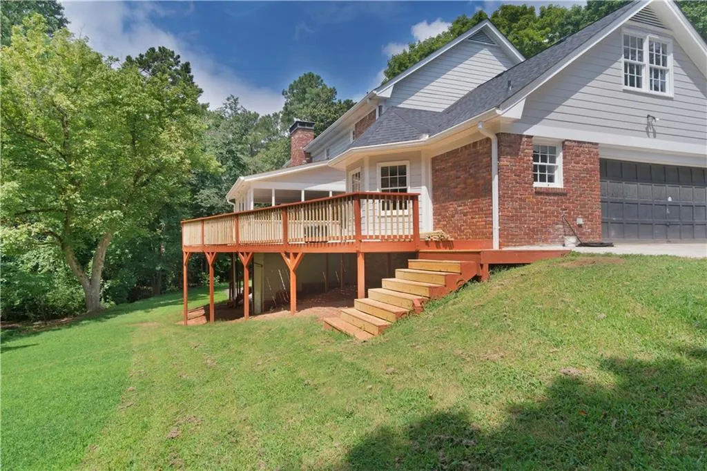 1550 Chaparral Place, Sandy Springs, Georgia 30350, 4 Bedrooms Bedrooms, ,3 BathroomsBathrooms,Residential,Sold,1550 Chaparral Place,6041294