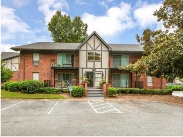 6851 Roswell Road Unit G7, Sandy Springs, Georgia 30328, 2 Bedrooms Bedrooms, ,1 BathroomBathrooms,Residential,Sold,6851 Roswell Road Unit G7,6929087