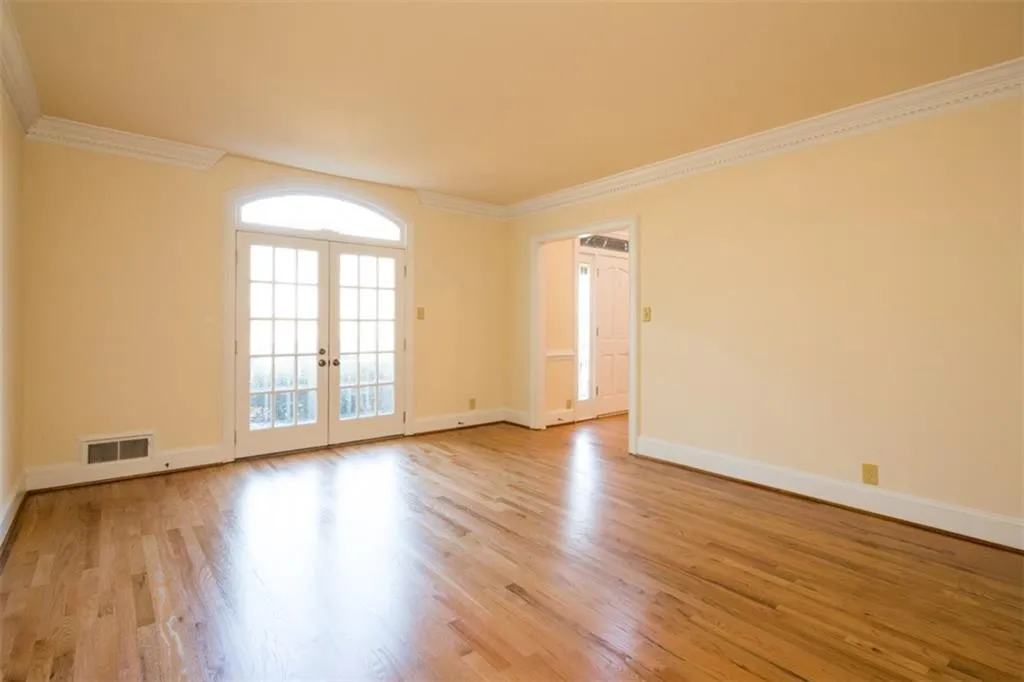355 Kelson Drive, Sandy Springs, Georgia 30327, 5 Bedrooms Bedrooms, ,5 BathroomsBathrooms,Residential,Sold,355 Kelson Drive,5957571