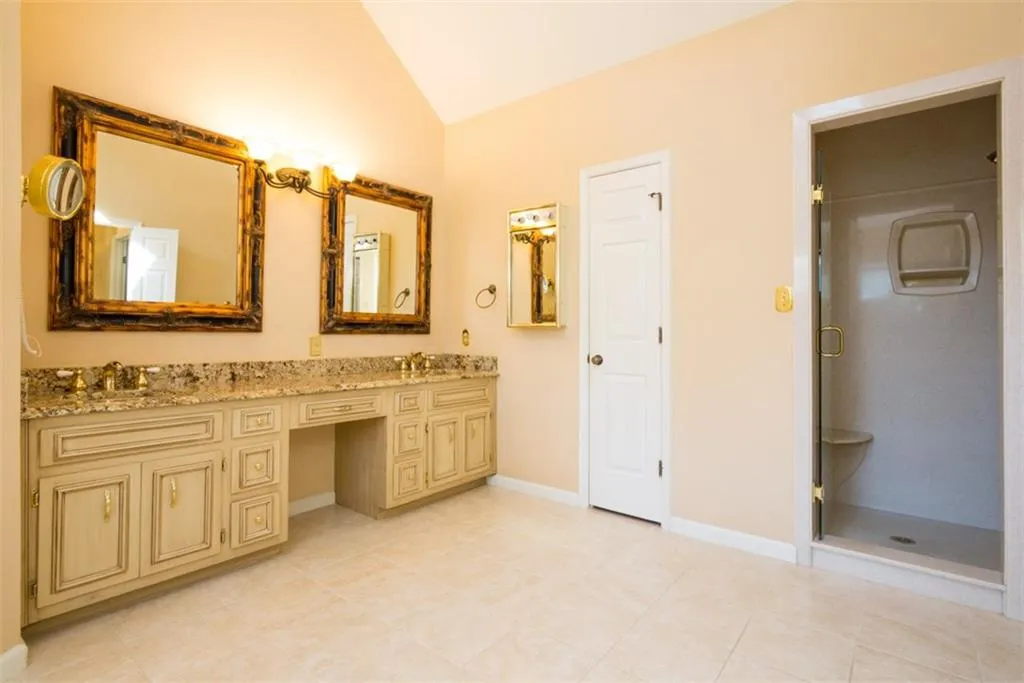 355 Kelson Drive, Sandy Springs, Georgia 30327, 5 Bedrooms Bedrooms, ,5 BathroomsBathrooms,Residential,Sold,355 Kelson Drive,5957571