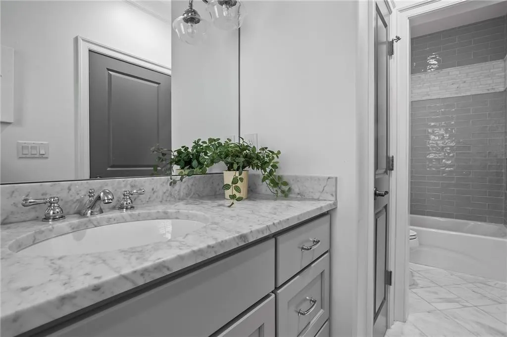 230 Danbury Lane, Atlanta, Georgia 30327, 6 Bedrooms Bedrooms, ,6 BathroomsBathrooms,Residential,For Sale,230 Danbury Lane,7746855