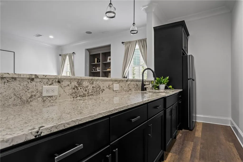 230 Danbury Lane, Atlanta, Georgia 30327, 6 Bedrooms Bedrooms, ,6 BathroomsBathrooms,Residential,For Sale,230 Danbury Lane,7746855