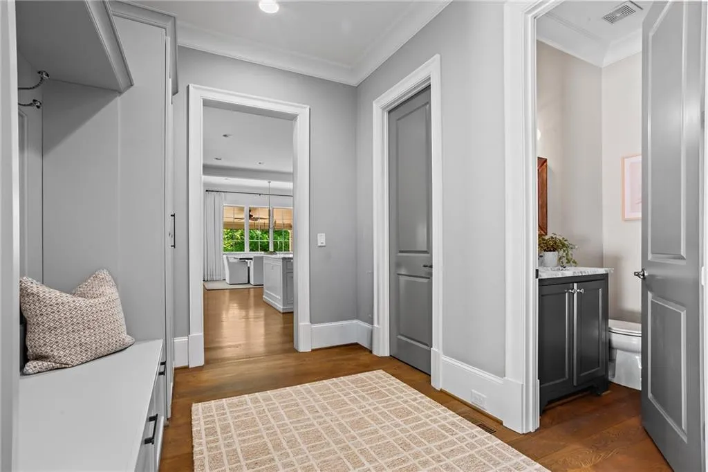 230 Danbury Lane, Atlanta, Georgia 30327, 6 Bedrooms Bedrooms, ,6 BathroomsBathrooms,Residential,For Sale,230 Danbury Lane,7746855
