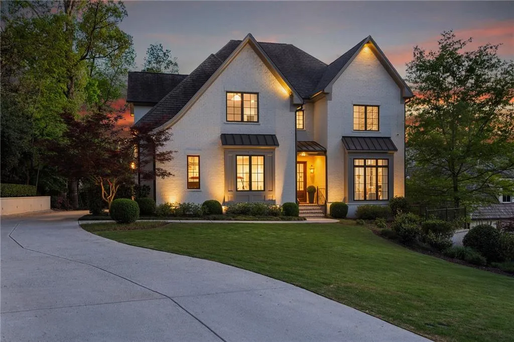 230 Danbury Lane, Atlanta, Georgia 30327, 6 Bedrooms Bedrooms, ,6 BathroomsBathrooms,Residential,Sold,230 Danbury Lane,7746855