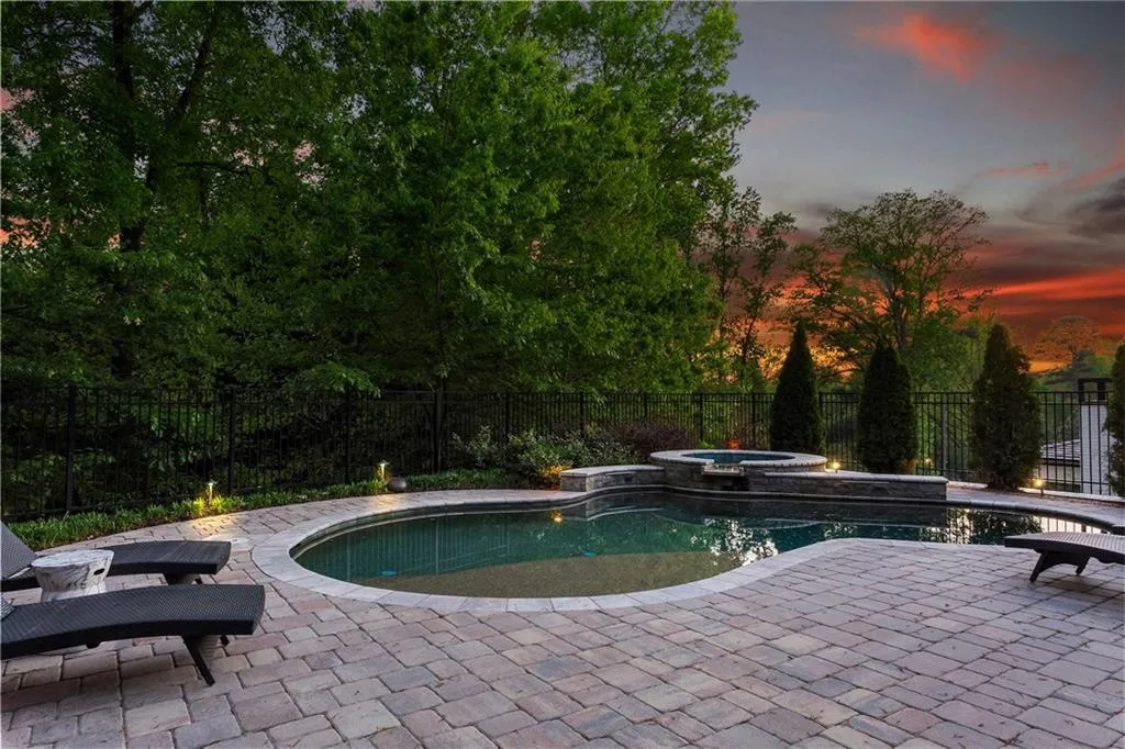 230 Danbury Lane, Atlanta, Georgia 30327, 6 Bedrooms Bedrooms, ,6 BathroomsBathrooms,Residential,Sold,230 Danbury Lane,7746855