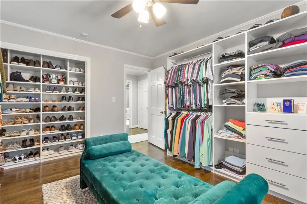 140 River Court Parkway, Sandy Springs, Georgia 30328, 5 Bedrooms Bedrooms, ,4 BathroomsBathrooms,Residential,Sold,140 River Court Parkway,7258519