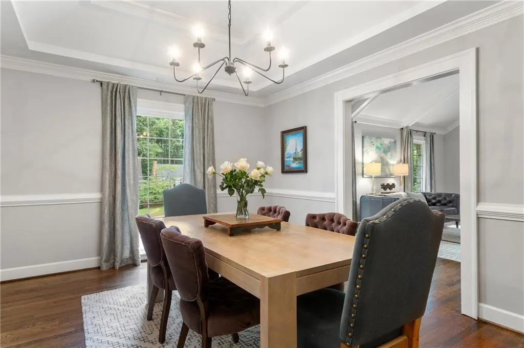 140 River Court Parkway, Sandy Springs, Georgia 30328, 5 Bedrooms Bedrooms, ,4 BathroomsBathrooms,Residential,Sold,140 River Court Parkway,7258519