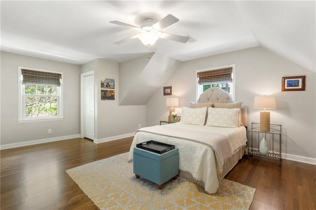 140 River Court Parkway, Sandy Springs, Georgia 30328, 5 Bedrooms Bedrooms, ,4 BathroomsBathrooms,Residential,Sold,140 River Court Parkway,7258519